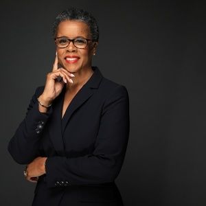 Meet your Posher, Kym